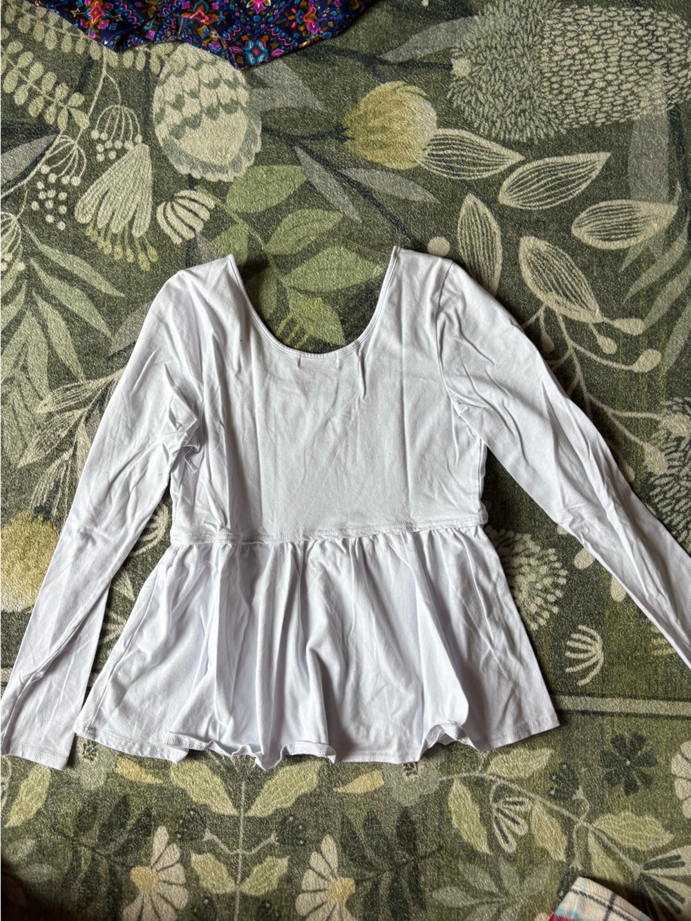 Women's Long-Sleeve White Baby doll top